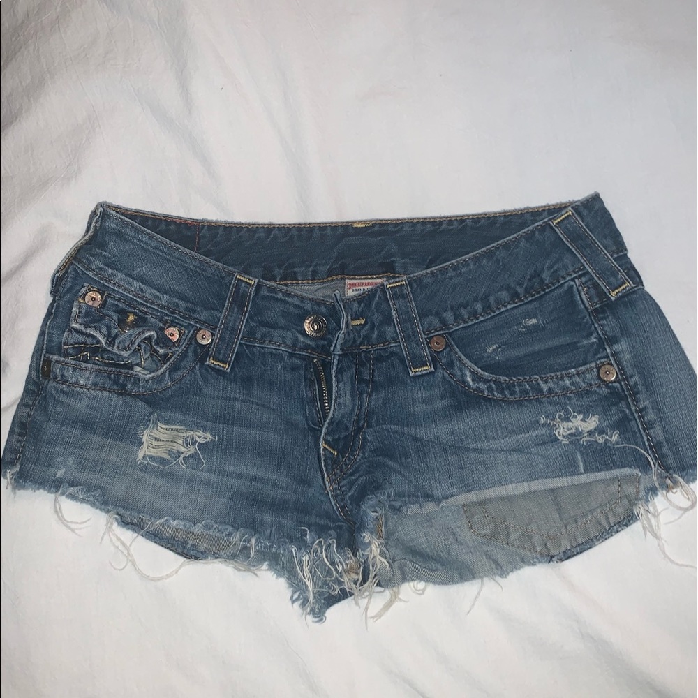 True Religion cut off shorts 💙